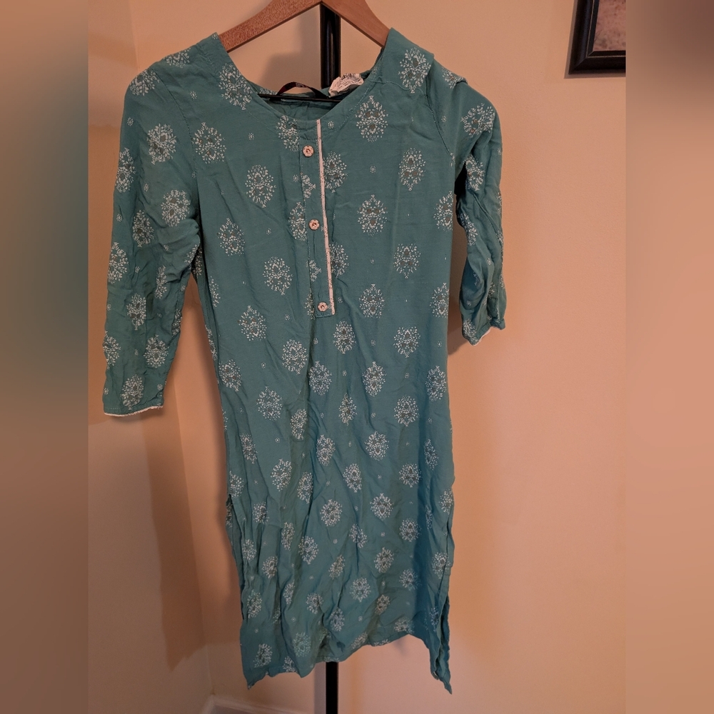 Blue floral top/ tunic